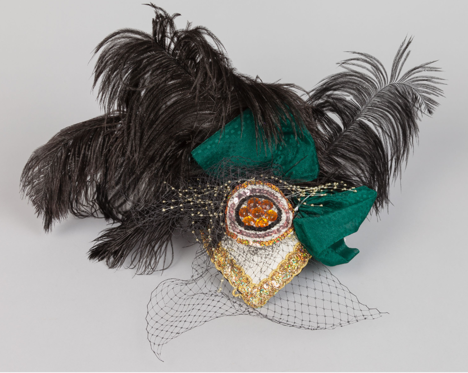 Robyn Caughlan, Headdress from 'Meeting Place', 1996